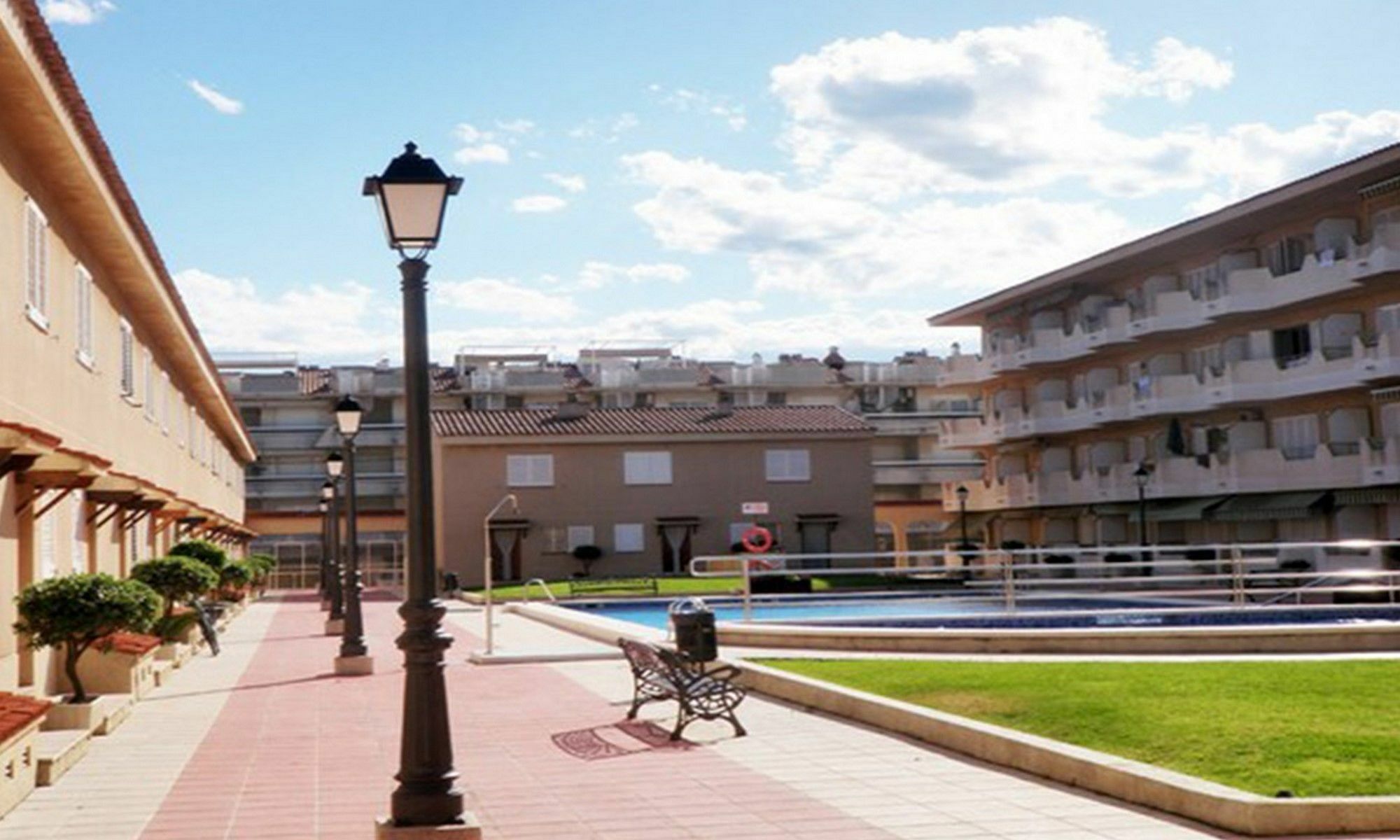 Apartsalou Cambrils Jupiter 外观 照片